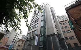 Jongnowon Hostel